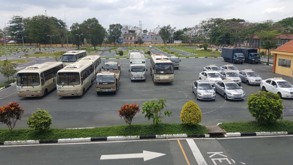 Sân Tập Lái Xe Trường Dạy Lái Xe Tiến Thành - Đăng Ký Giấy Phép Lái Xe A1