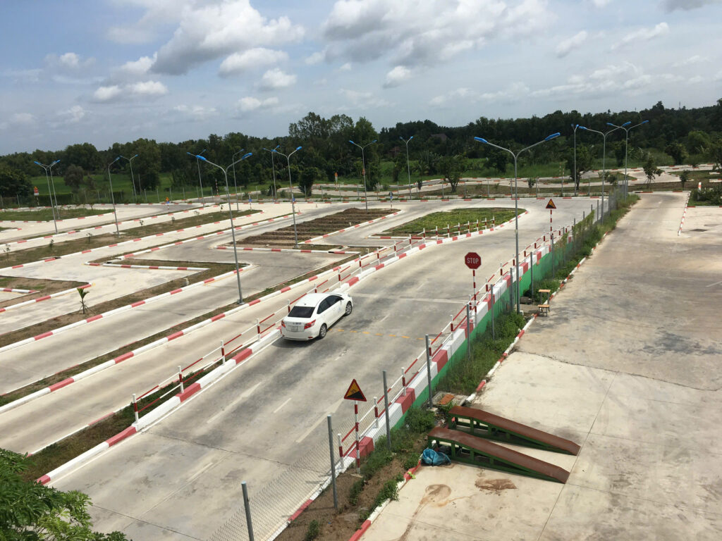 Sân tập Trường Dạy Lái Xe Tiến Phát - Thi Bằng Lái Xe B TPHCM