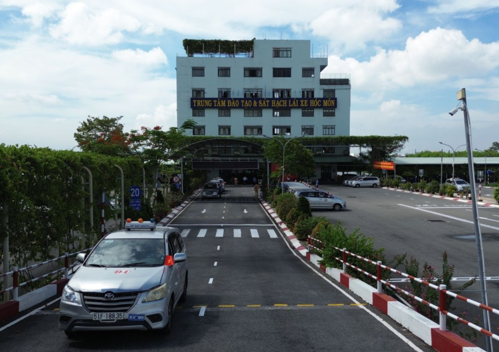 Trung Tâm Sát Hạch Lái Xe Hóc Môn-Trường Dạy Lái Xe TPHCM