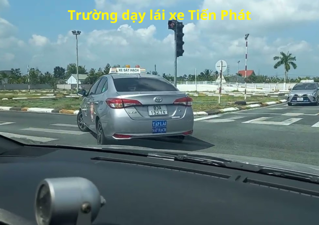 Trung Tâm Dạy Nghề Tiến Phát - Học bằng lái xe A1 TPHCM