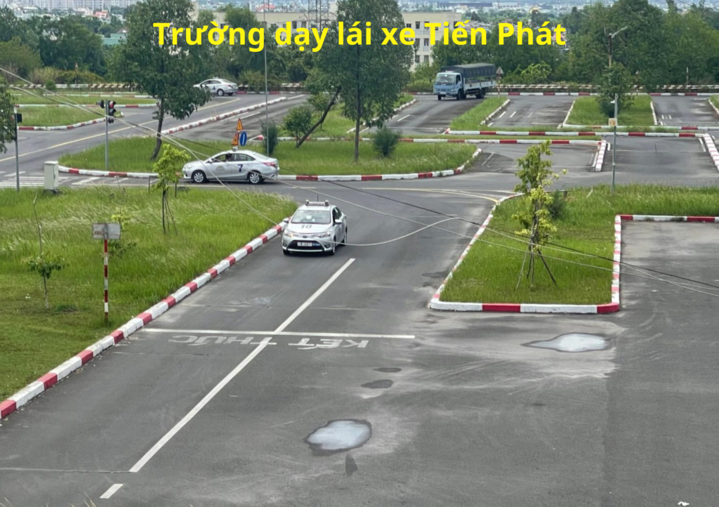 Trung Tâm Dạy Nghề Tiến Phát - Học bằng lái A2 TPHCM