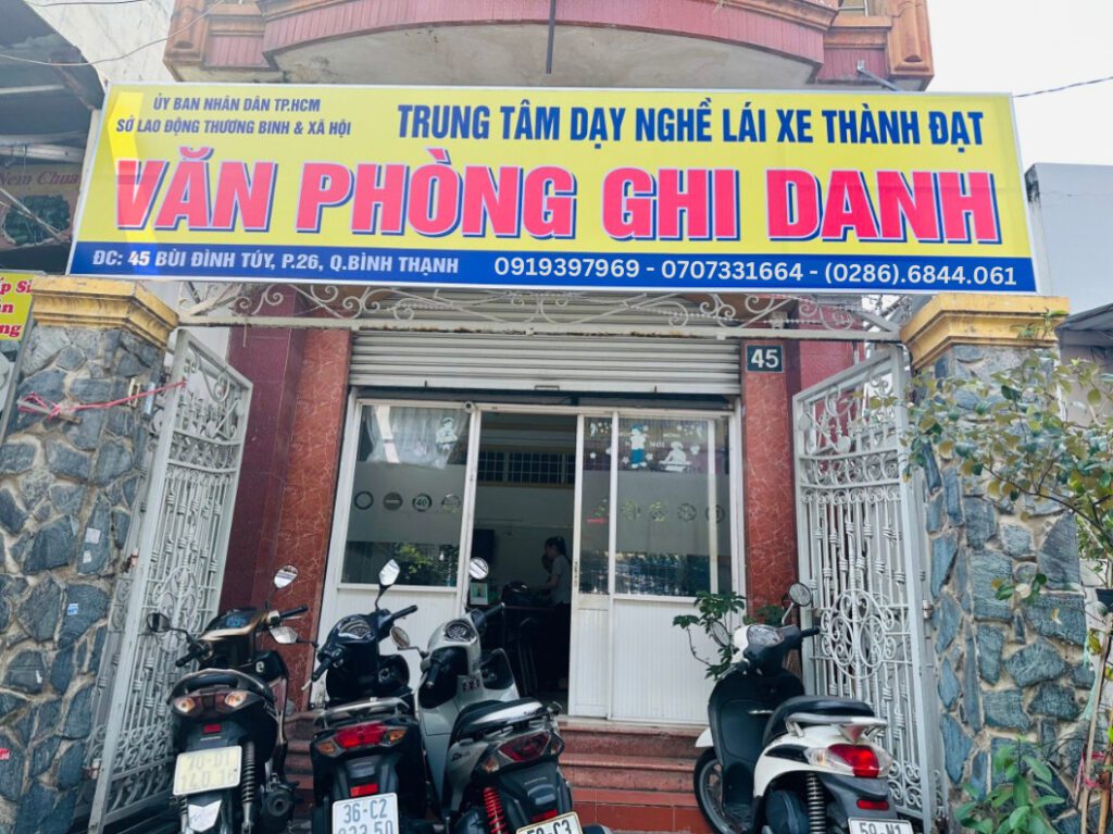 Trường Dạy Lái Xe Thành Đạt-Giá Thi Bằng B