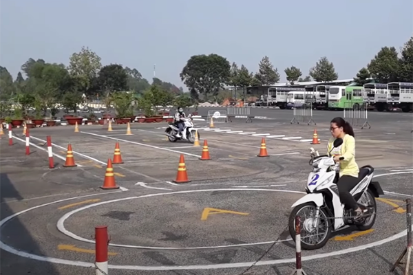Thi Sa Hình A1-Cách Đăng Ký Thi Bằng Lái Xe A1
